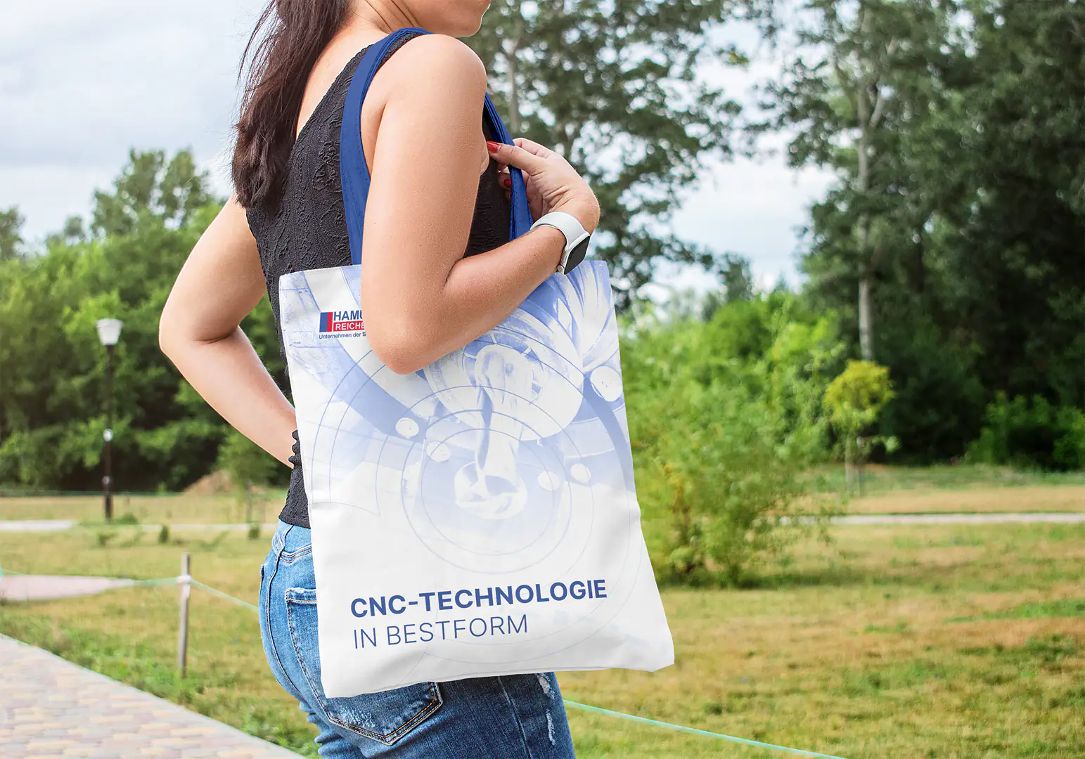 Klassiches, bisher übliches Design mit stilisiertem und zentrierten Fräskopf und einfacher Typografie